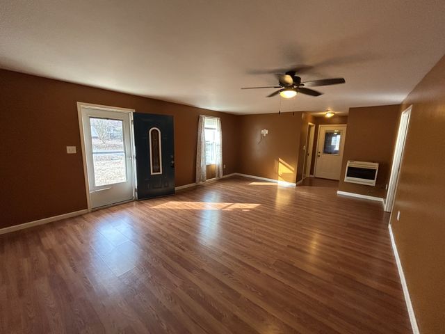 1026 Tom White Rd, Big Sandy, TN 38221