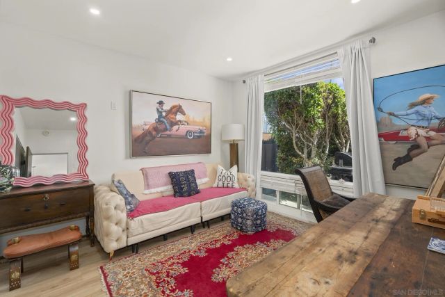 404 Bonair St, La Jolla, CA 92037