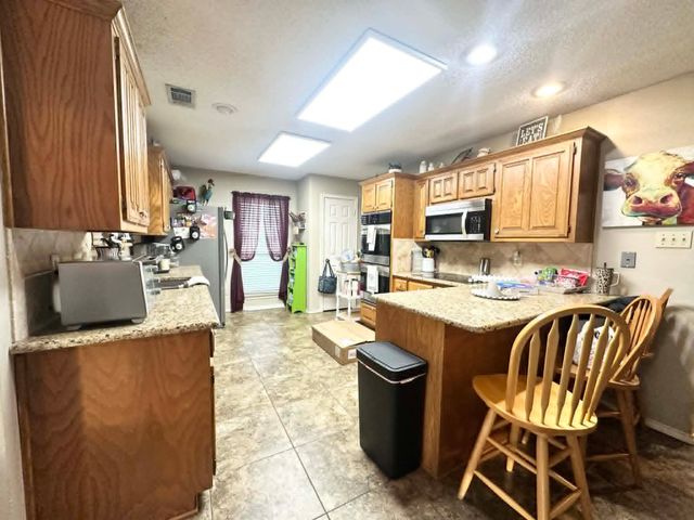 10042 Fm 1390, Scurry, TX 75158
