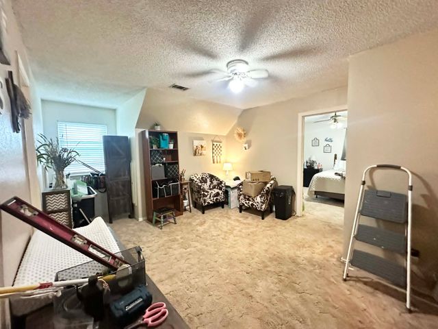 10042 Fm 1390, Scurry, TX 75158