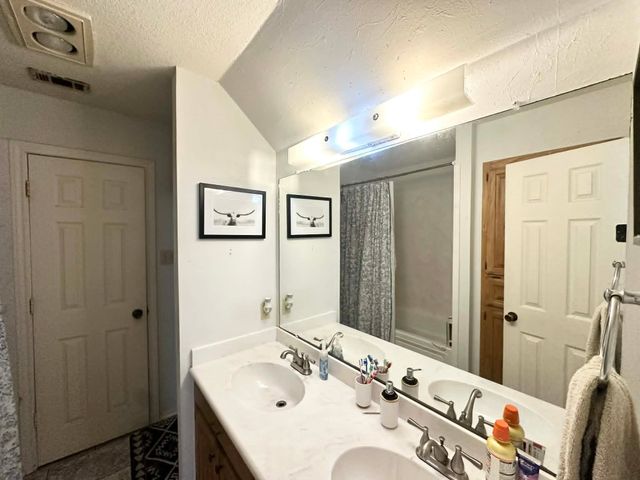 10042 Fm 1390, Scurry, TX 75158