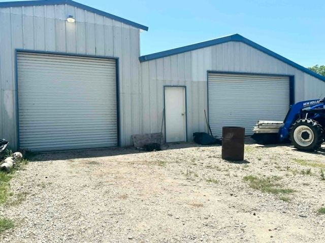 10042 Fm 1390, Scurry, TX 75158