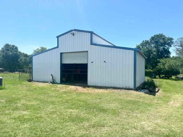 10042 Fm 1390, Scurry, TX 75158