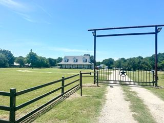 10042 Fm 1390, Scurry, TX 75158