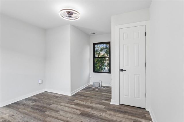 635 26th ST, Newport News, VA 23607