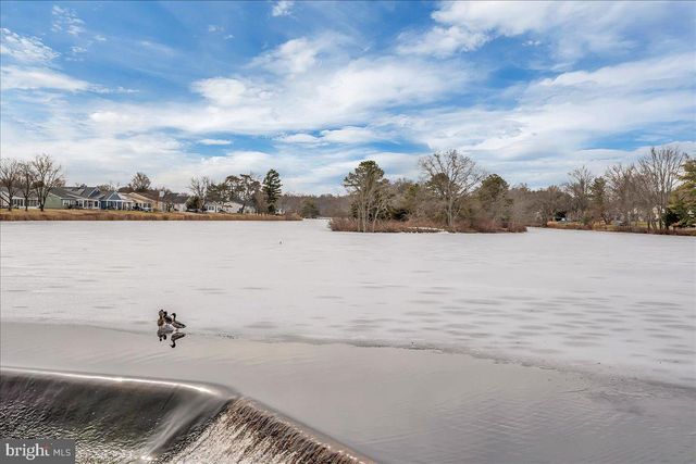 107 DORCHESTER DR, Southampton, NJ 08088