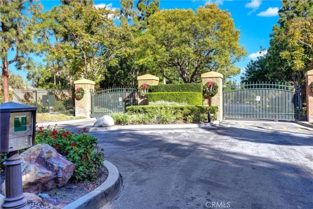 27 Ohio, Irvine, CA 92606