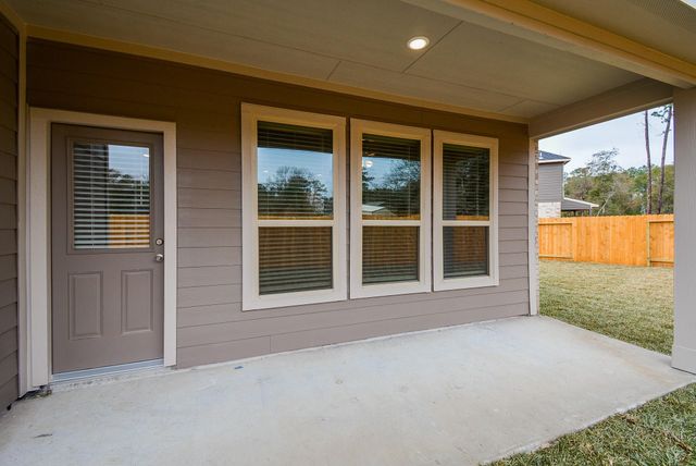 27326 Grey Fox Run, Magnolia, TX 77354