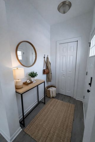 5130 S Menard Avenue, Chicago, IL 60638