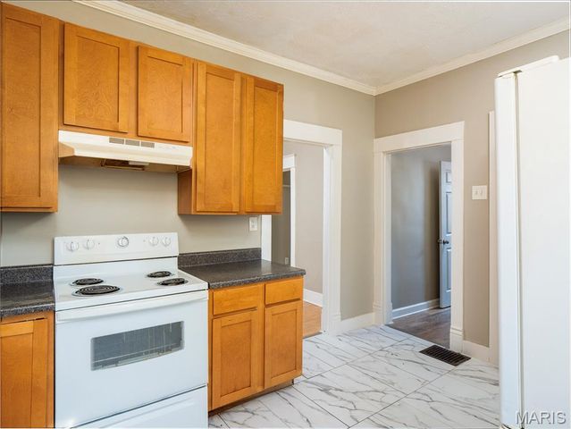 6806 Corbitt Avenue, University City, MO 63130