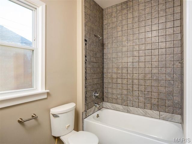 6806 Corbitt Avenue, University City, MO 63130