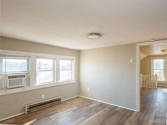 6806 Corbitt Avenue, University City, MO 63130