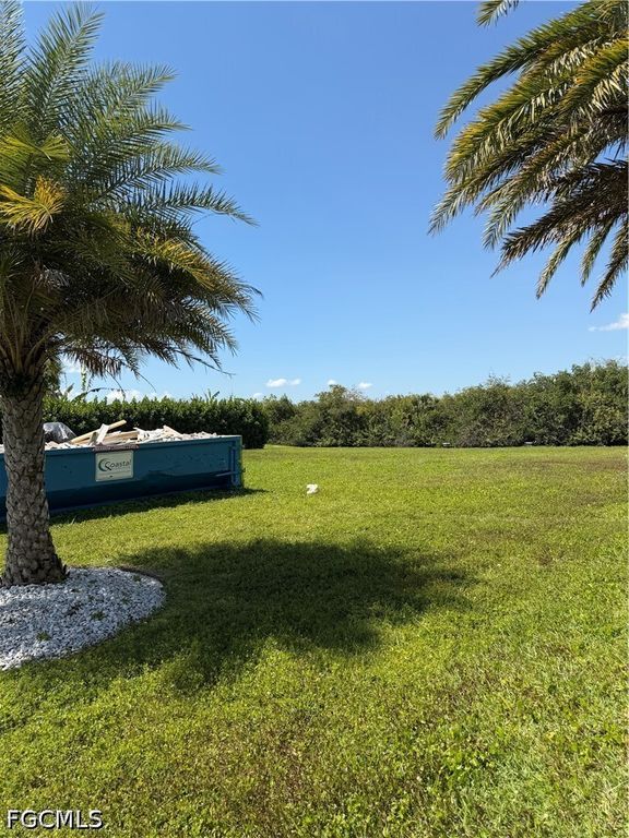 2151 Club House RD, Fort Myers, FL 33715