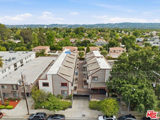 15946 Vanowen Street 209, Van Nuys (los Angeles), CA 91406