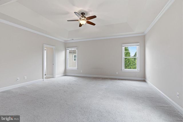 1751 TYSONS CREST LN, Vienna, VA 22182