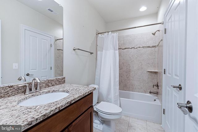 1751 TYSONS CREST LN, Vienna, VA 22182