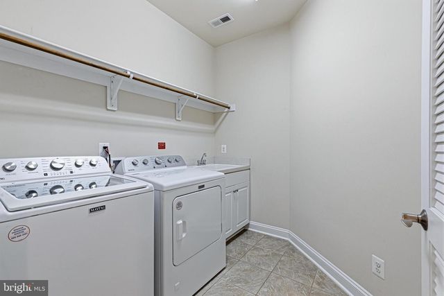 1751 TYSONS CREST LN, Vienna, VA 22182