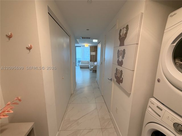 488 NE 18th St 2205, Miami, FL 33132