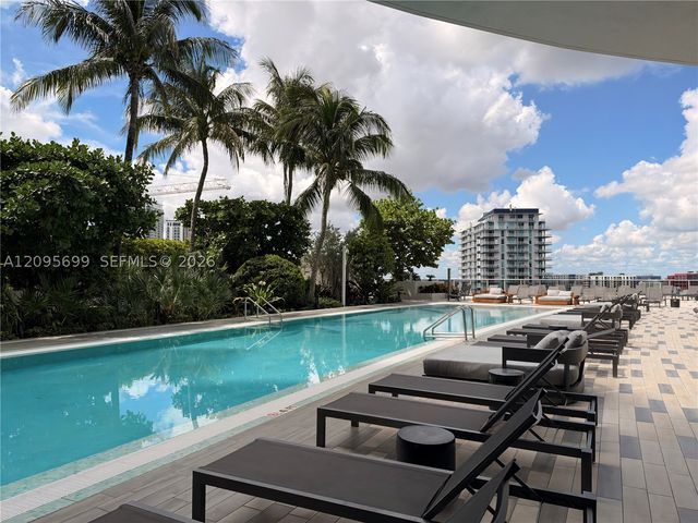 488 NE 18th St 2205, Miami, FL 33132