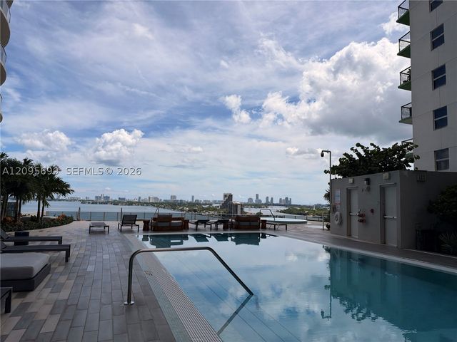 488 NE 18th St 2205, Miami, FL 33132