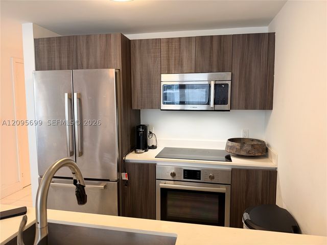 488 NE 18th St 2205, Miami, FL 33132