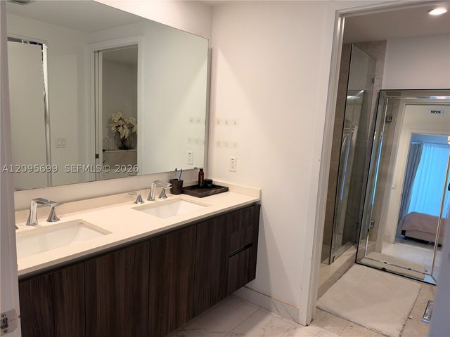488 NE 18th St 2205, Miami, FL 33132