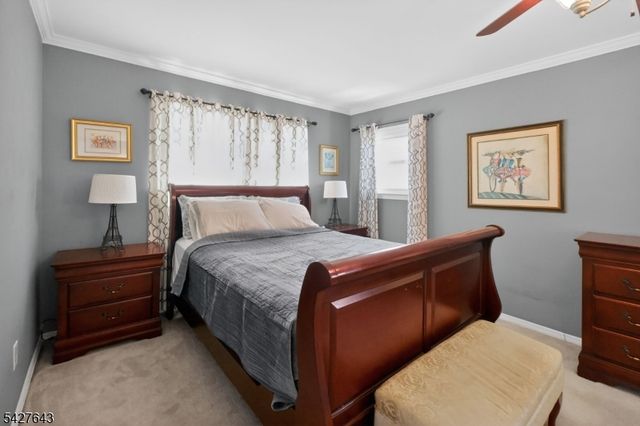 8 Lee Ct, Mount Olive Twp., NJ 07836