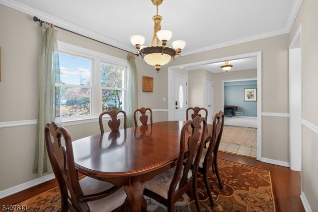 8 Lee Ct, Mount Olive Twp., NJ 07836