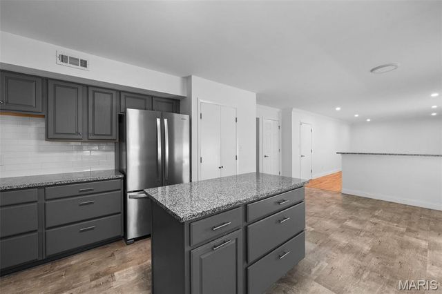 3029 Yale Boulevard, St Charles, MO 63301