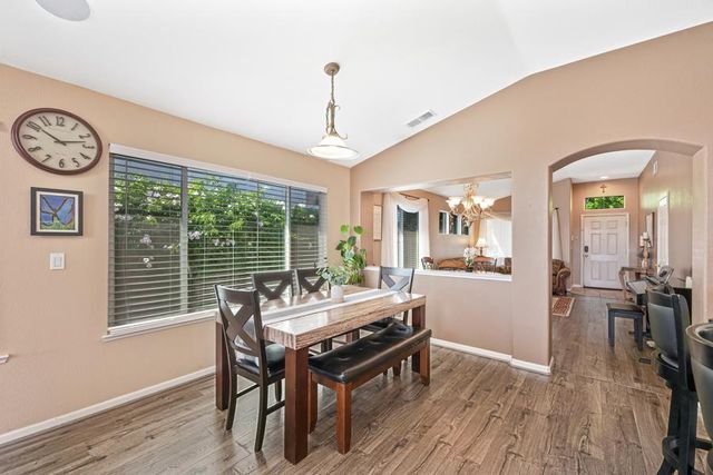 5376 Buckwood Way, Sacramento, CA 95835