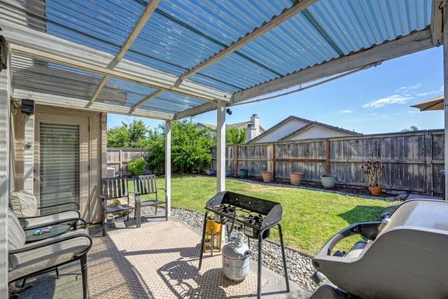 5376 Buckwood Way, Sacramento, CA 95835