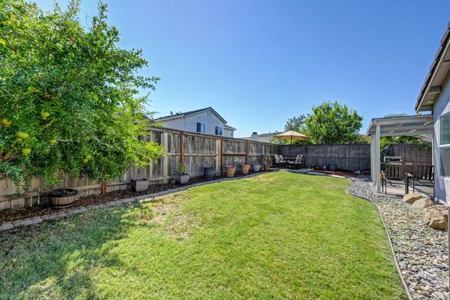 5376 Buckwood Way, Sacramento, CA 95835