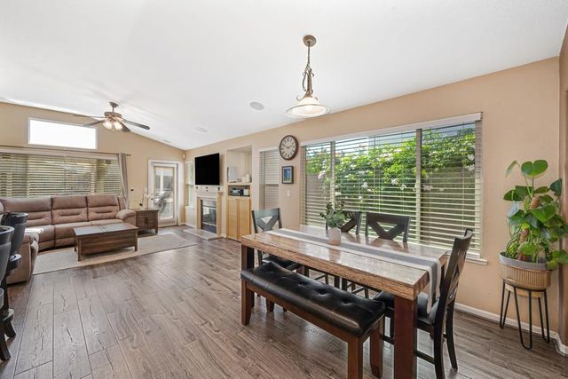 5376 Buckwood Way, Sacramento, CA 95835