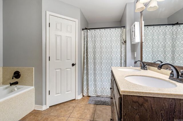 230 Nikki Belle Road, Ward, AR 72176