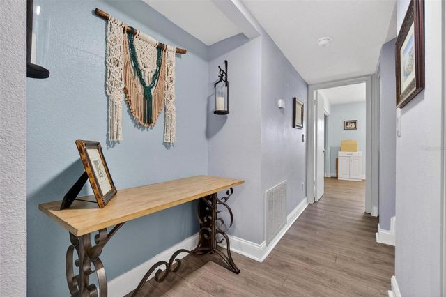 2811 RAMPART CIRCLE 2811, Clearwater, FL 33761