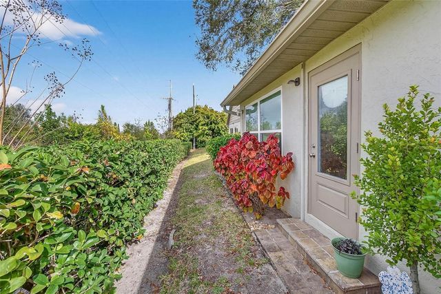 2811 RAMPART CIRCLE 2811, Clearwater, FL 33761