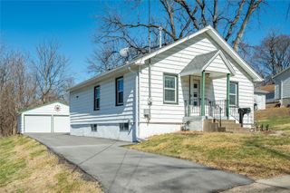 124 E Bell Avenue, Des Moines, IA 50315