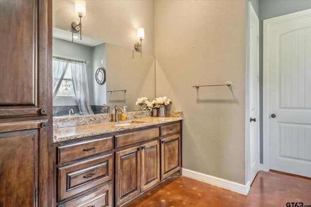 20203 FM 1804, Lindale, TX 75771