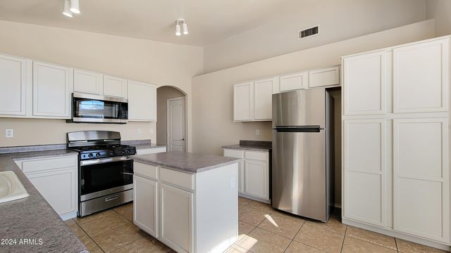 13132 W SHERIDAN Street, Goodyear, AZ 85395