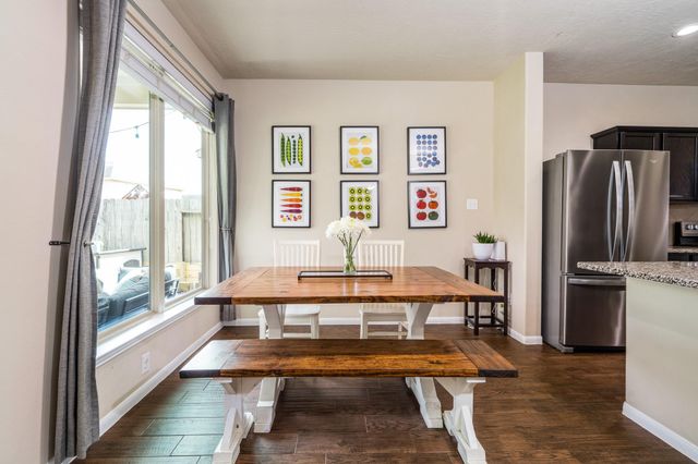 8218 E Pine Creek Bend, Cypress, TX 77433