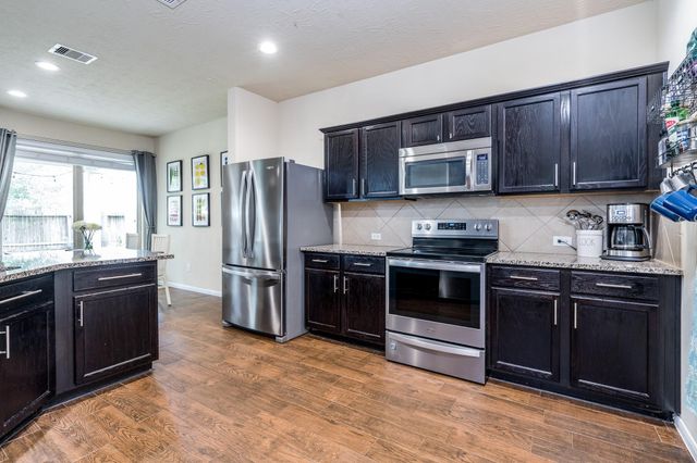 8218 E Pine Creek Bend, Cypress, TX 77433