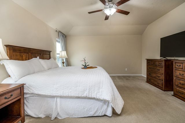 8218 E Pine Creek Bend, Cypress, TX 77433