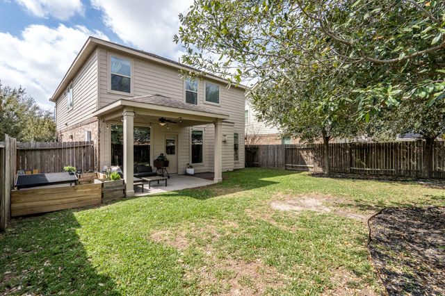 8218 E Pine Creek Bend, Cypress, TX 77433