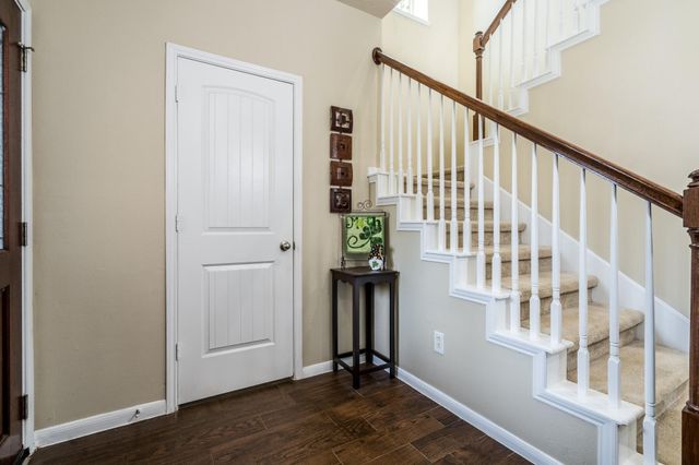 8218 E Pine Creek Bend, Cypress, TX 77433