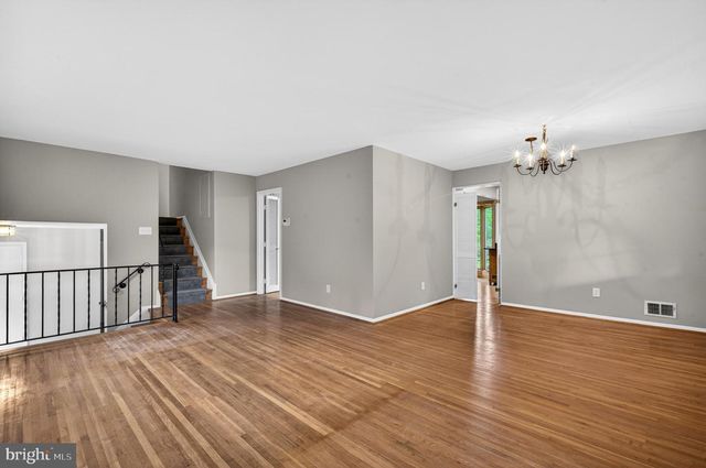 6118 ROXBURY AVE, Springfield, VA 22152