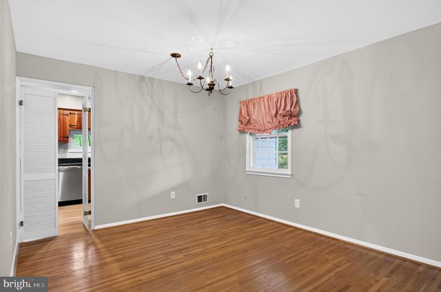 6118 ROXBURY AVE, Springfield, VA 22152