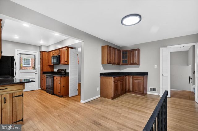 6118 ROXBURY AVE, Springfield, VA 22152