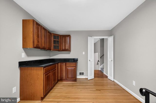6118 ROXBURY AVE, Springfield, VA 22152