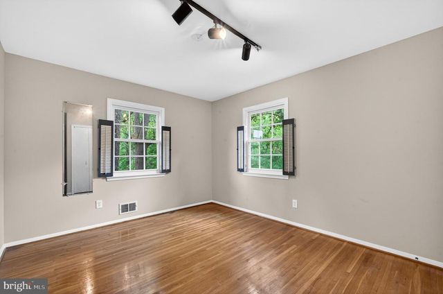 6118 ROXBURY AVE, Springfield, VA 22152