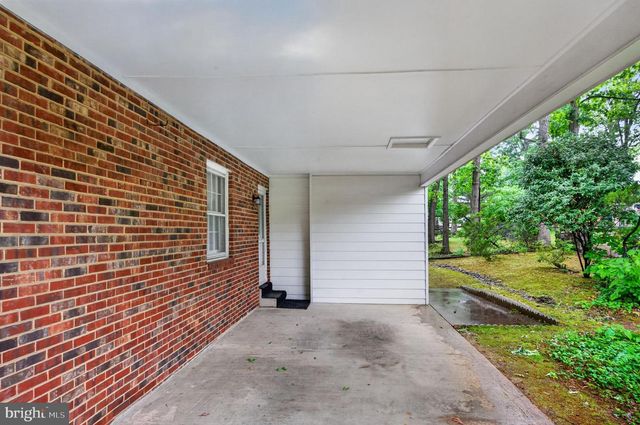 6118 ROXBURY AVE, Springfield, VA 22152